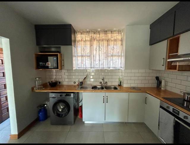 2 BEDROOM APARTMENT FOR SALE IN ZWARTKOP